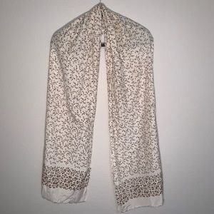 Gap white/taupe floral summer scarf